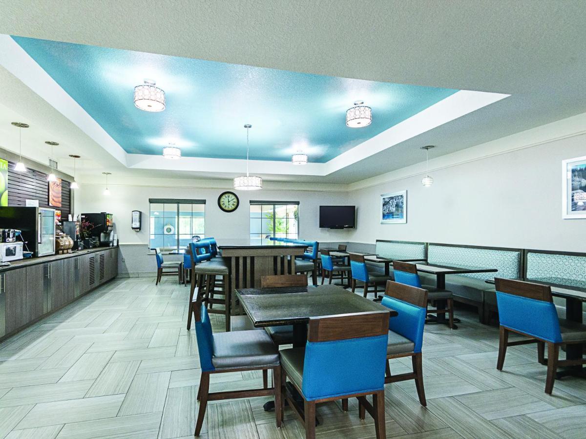 La Quinta By Wyndham Conroe Hotel Екстериор снимка