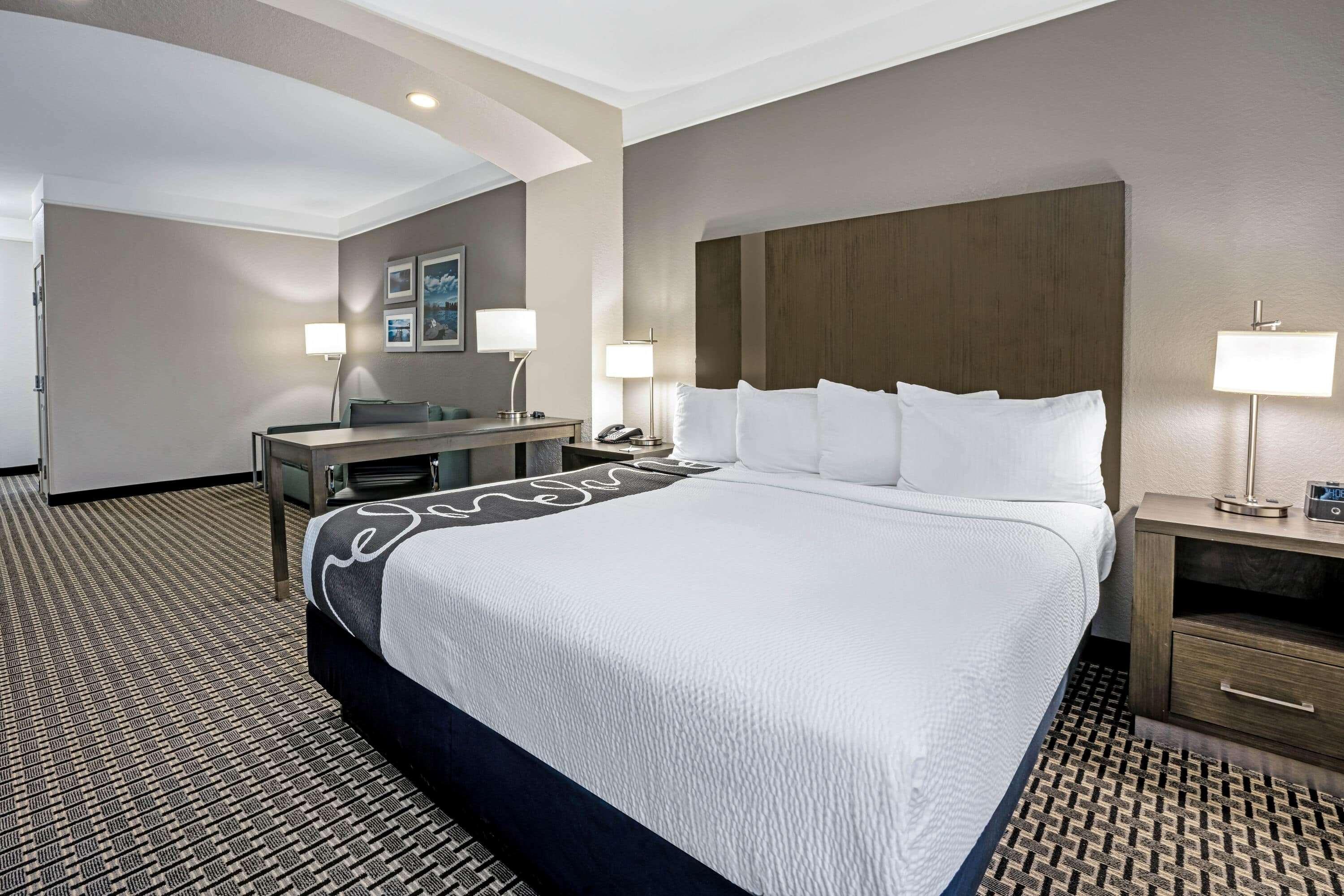 La Quinta By Wyndham Conroe Hotel Екстериор снимка