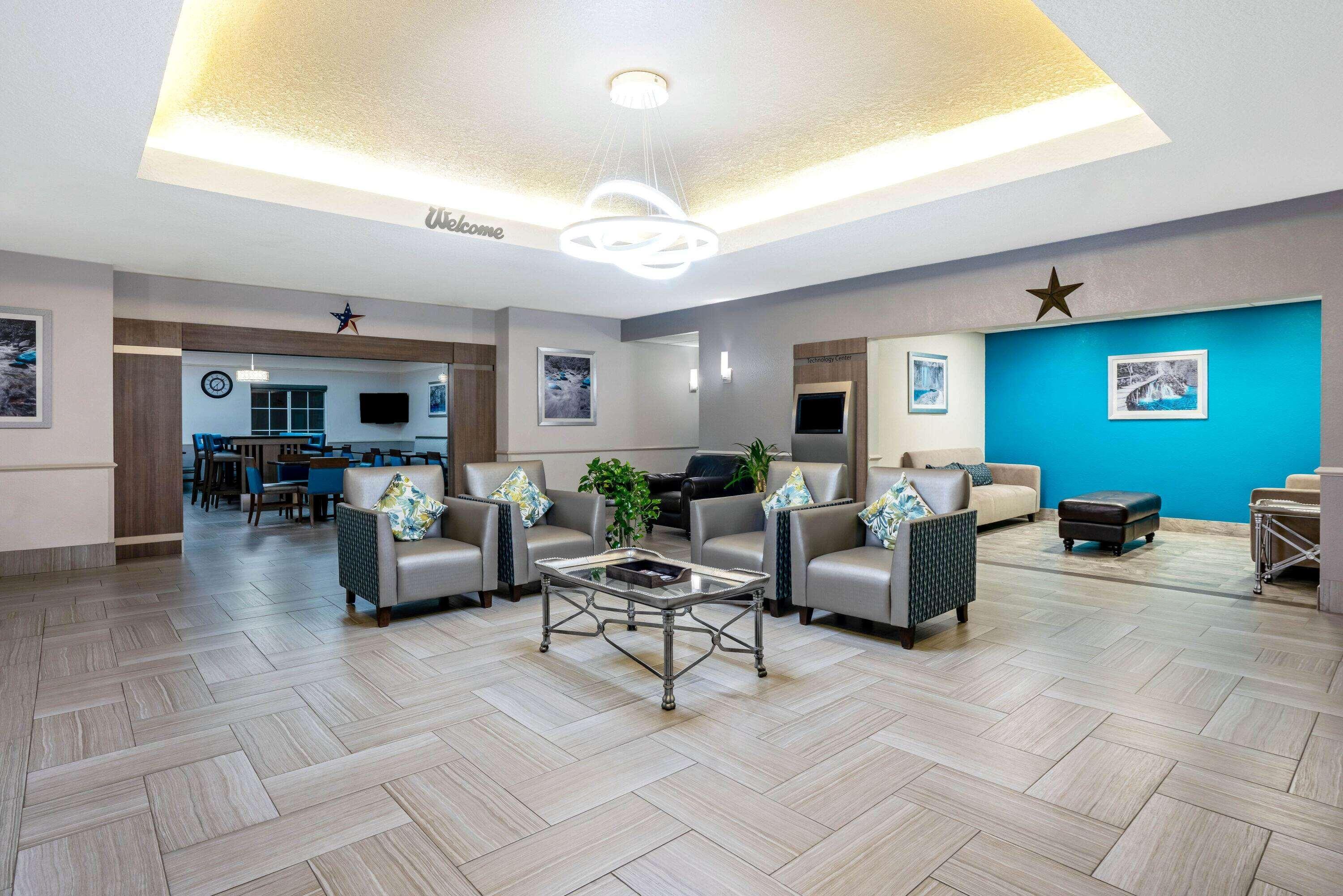 La Quinta By Wyndham Conroe Hotel Екстериор снимка