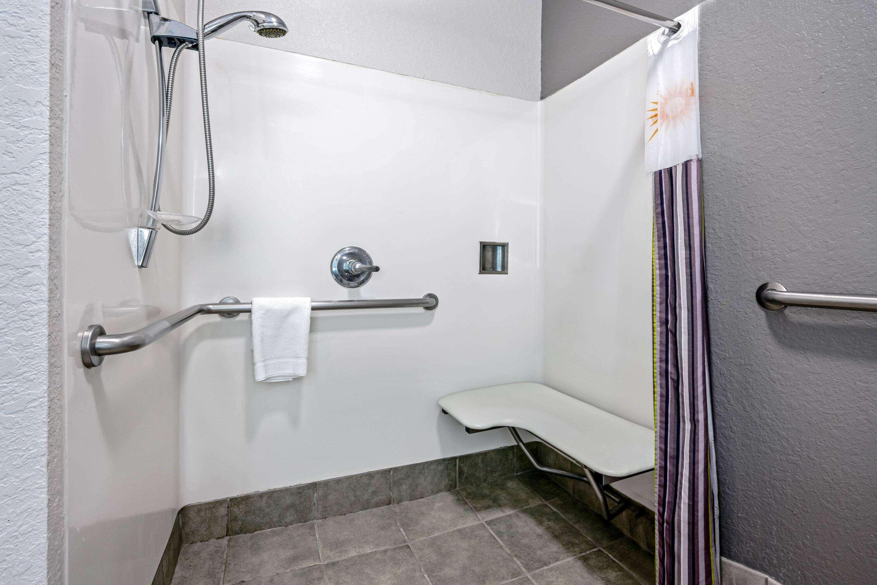La Quinta By Wyndham Conroe Hotel Екстериор снимка
